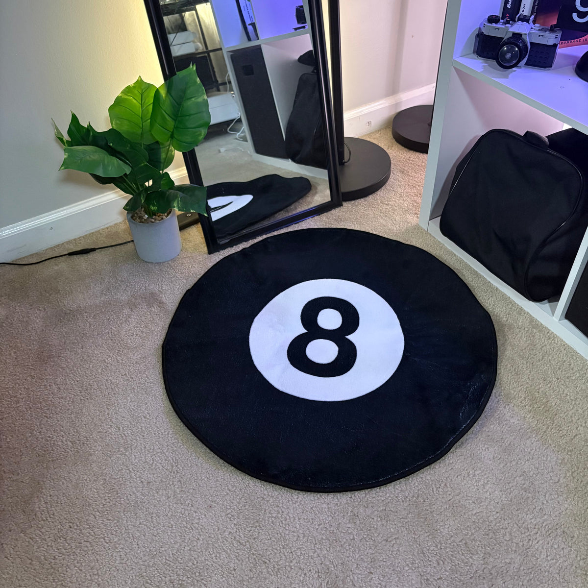8 Ball Round Accent Rug for Billiard Themed Floor Decor