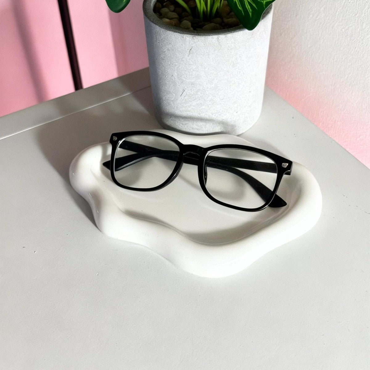 Cloud Shaped Catchall Tray Desk and Nightstand Organizer
